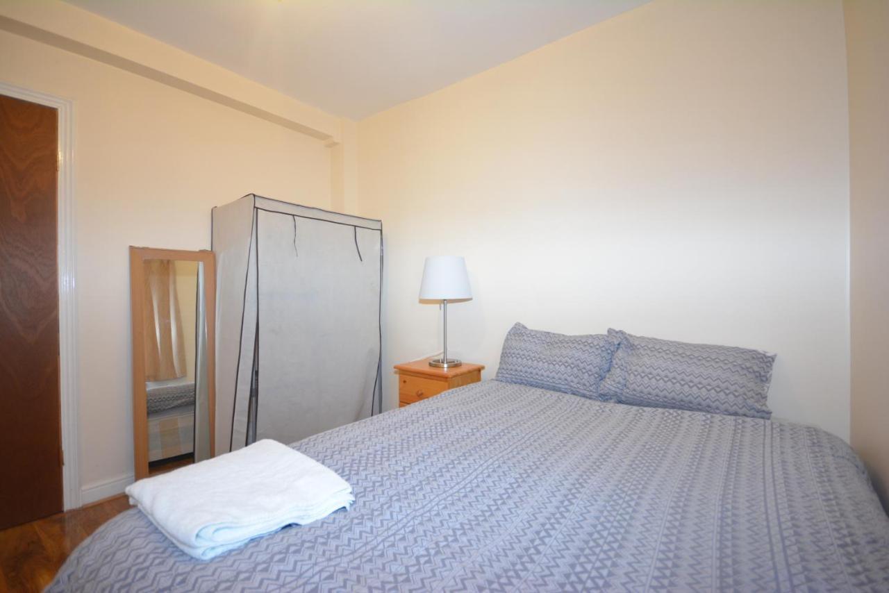 London Deluxe 6 Bedroom House ダグナム エクステリア 写真
