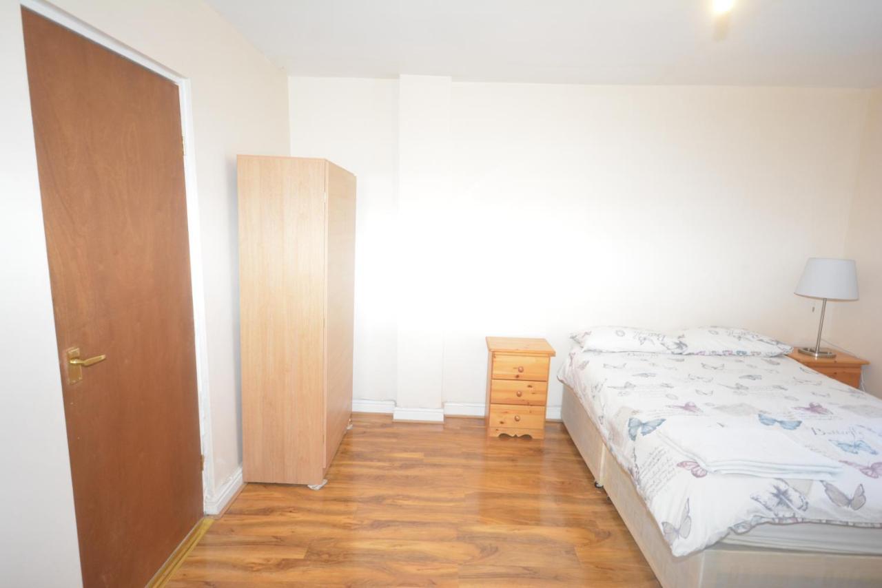 London Deluxe 6 Bedroom House ダグナム エクステリア 写真