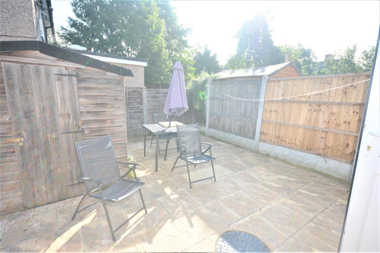 London Deluxe 6 Bedroom House ダグナム エクステリア 写真